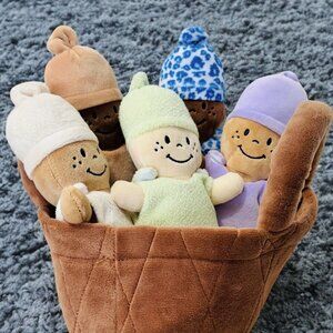 Creative Minds 5 Plush Baby Dolls in a Basket Diversity Learning Toy